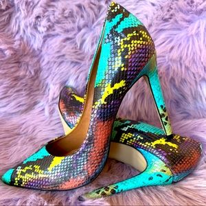 Snake skin shoes